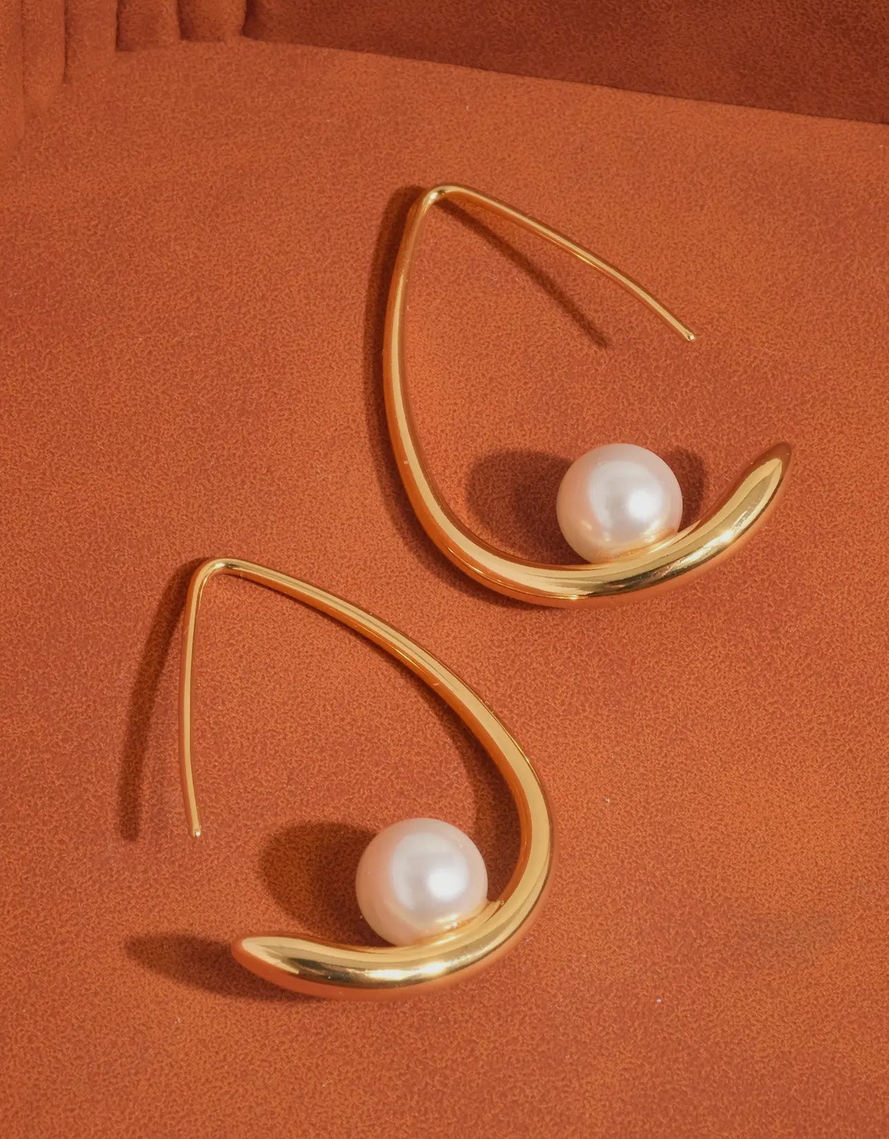 Lunar Curve Pearl Earrings
