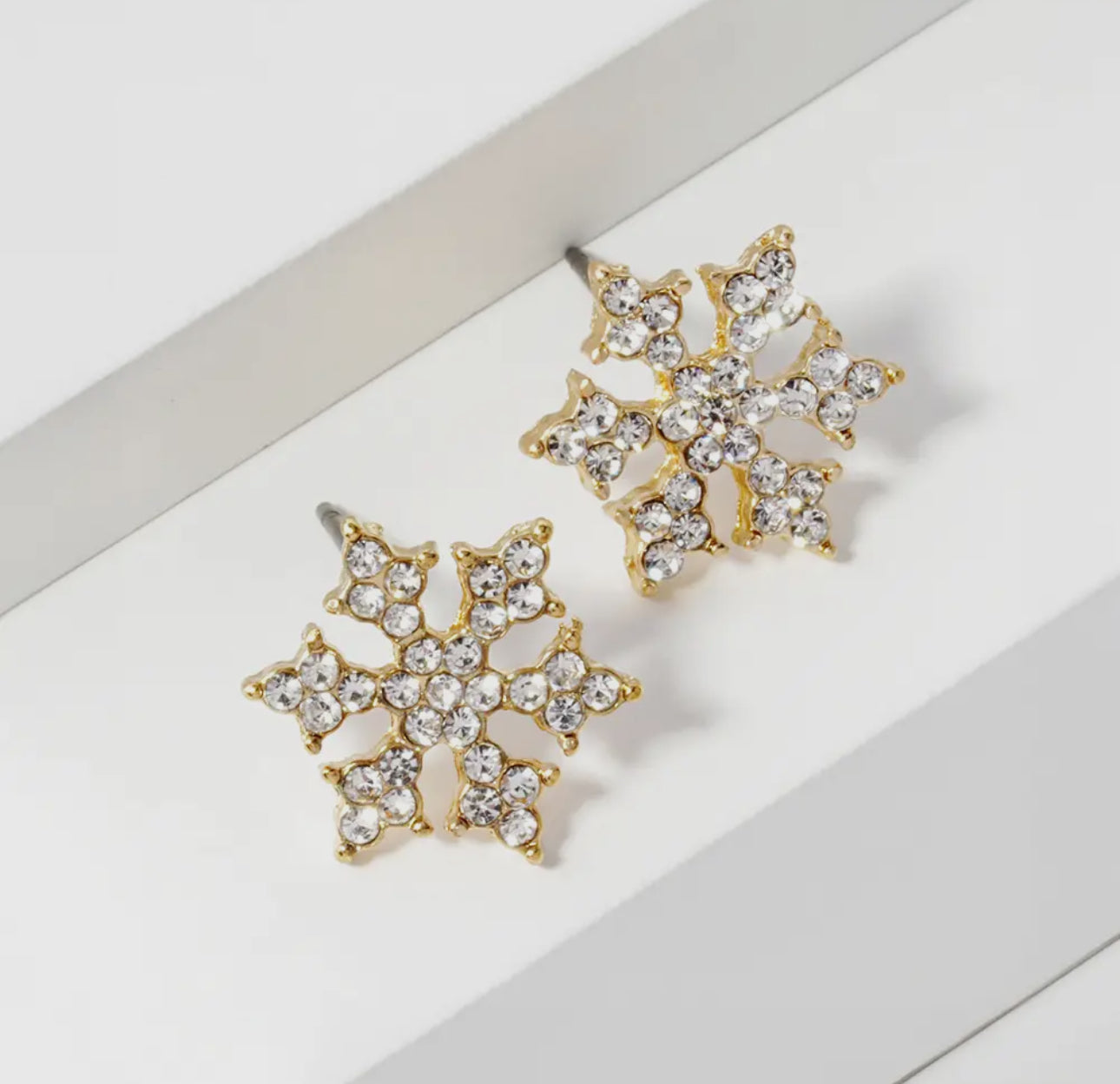 Snowflake studs