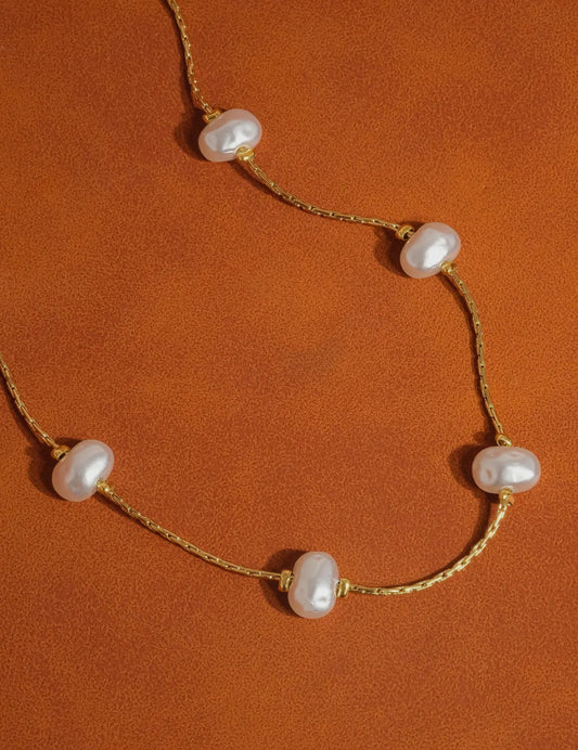 Ida pearl necklace