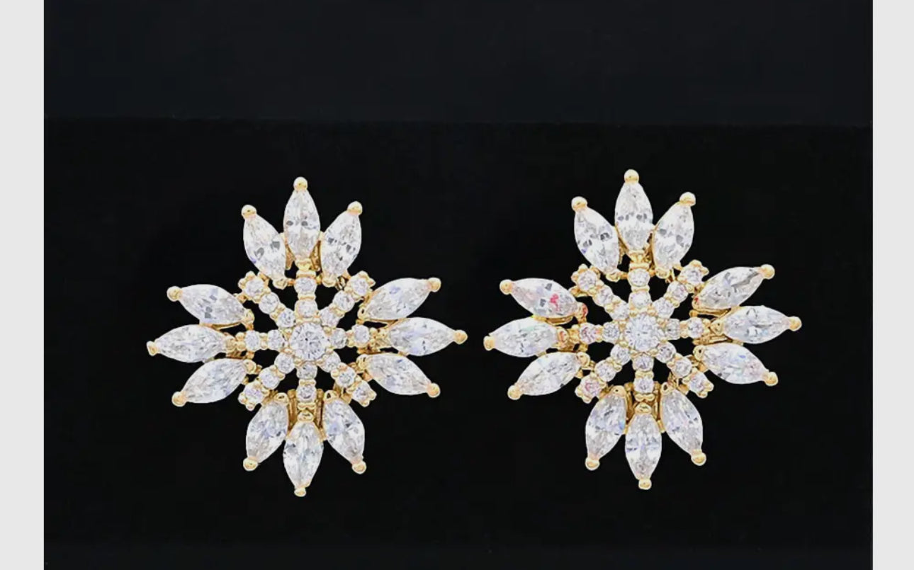 Snowflake radiant studs