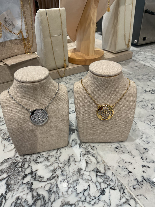 Blossom Round Necklace